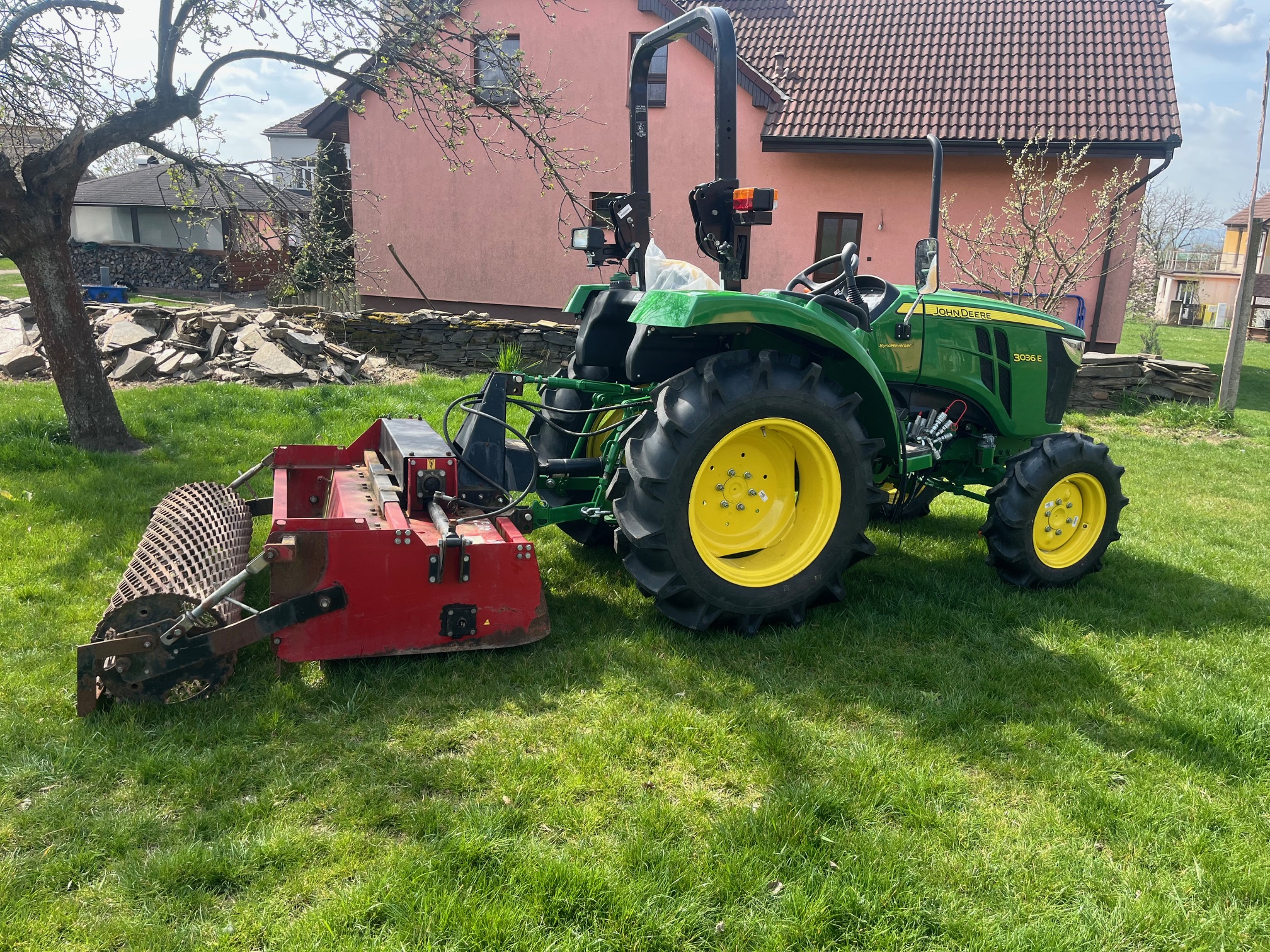 Zakládání travnatých ploch Hudec Semtěš