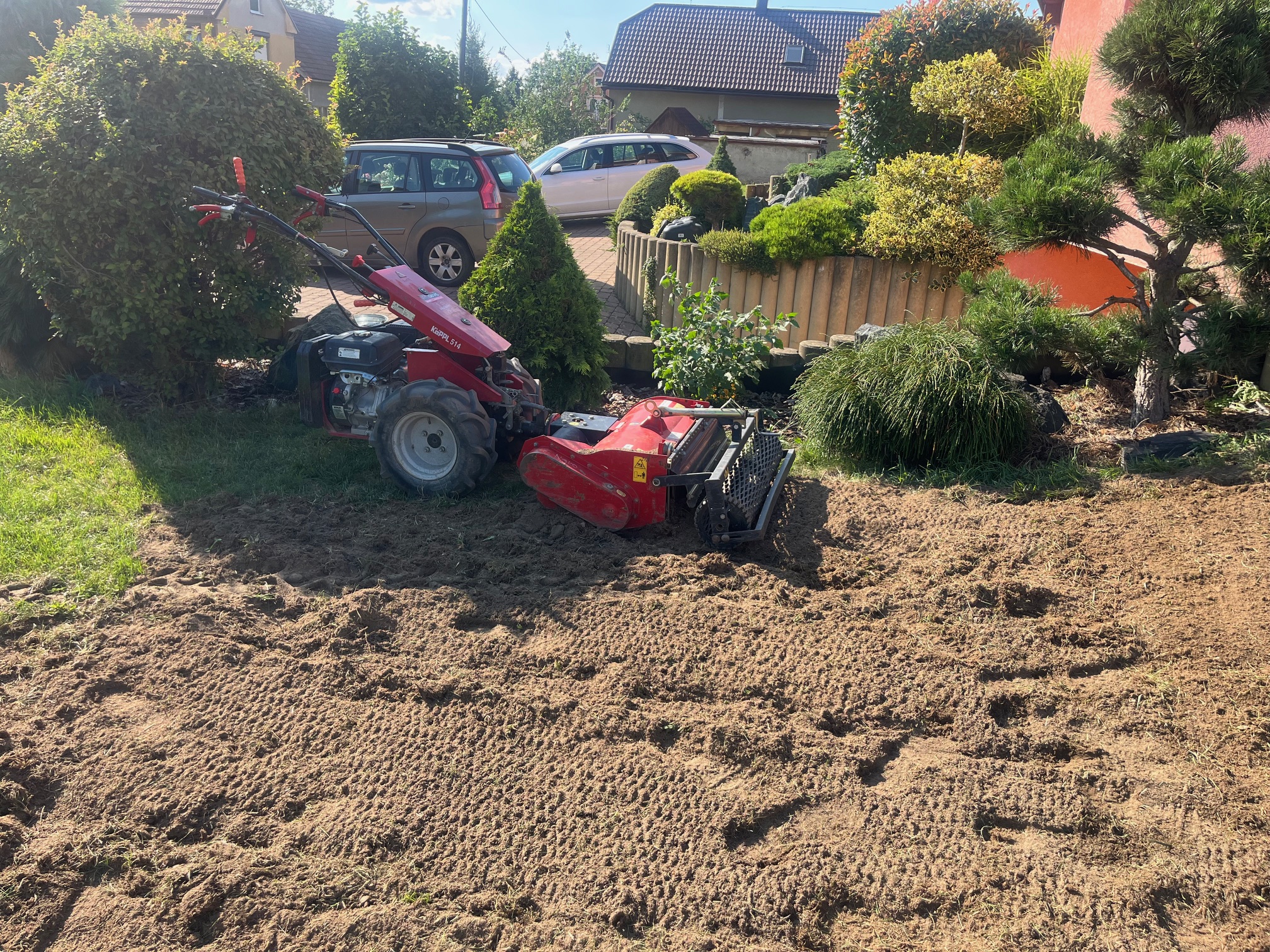 Zakládání travnatých ploch Hudec Semtěš