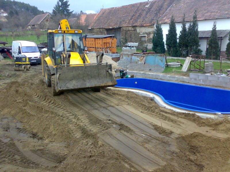 Stavba bazénu Hudec Semtěš