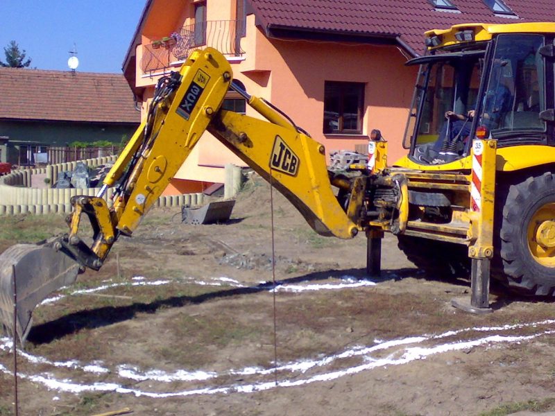 Stavba bazénu Hudec Semtěš