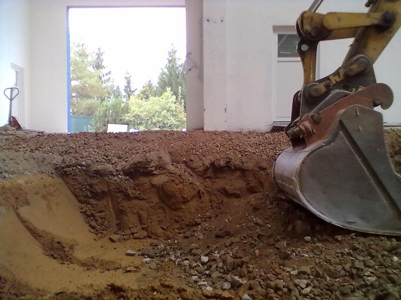 Příjezdová komunikace Hudec Semtěš