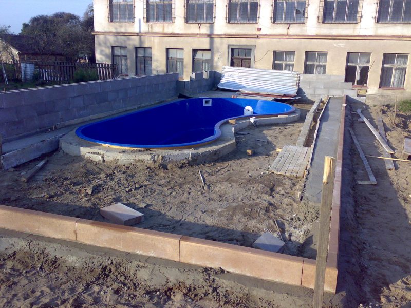 Stavba bazénu Hudec Semtěš
